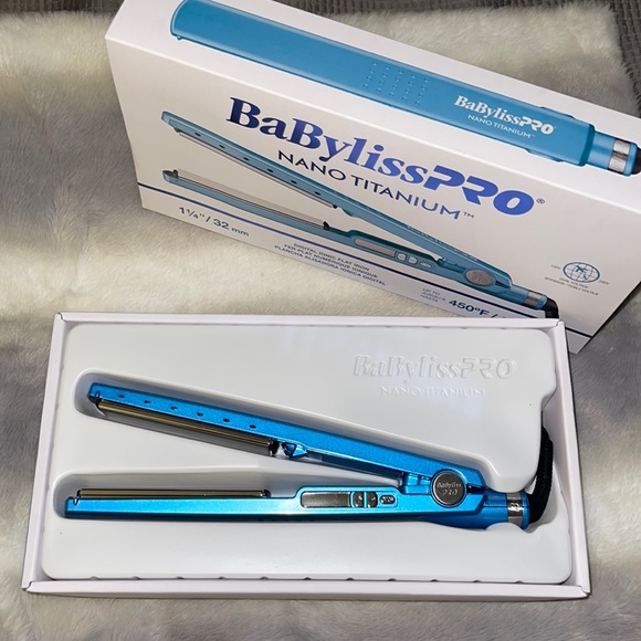 BaBylissPRO Nano Titanium Ionic Straightening Iron - Picture 2 of 6